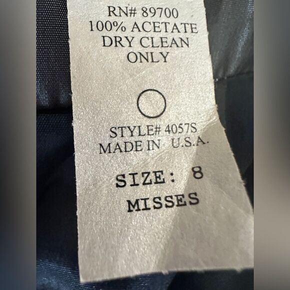 R & K EVENING Elegant Grey Metallic Satin Skirt Size 8 - Picture 8 of 9